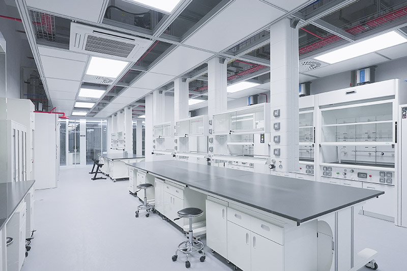 德惠实验室革新：安全与科技的现代融合